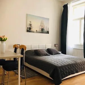 Modern Cozy In Appartamento Praga